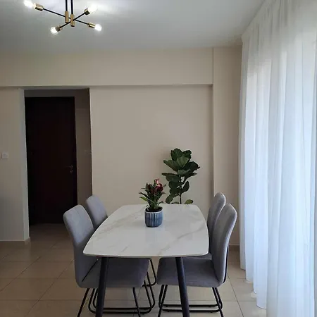 Blue Boutique Flat לרנקה